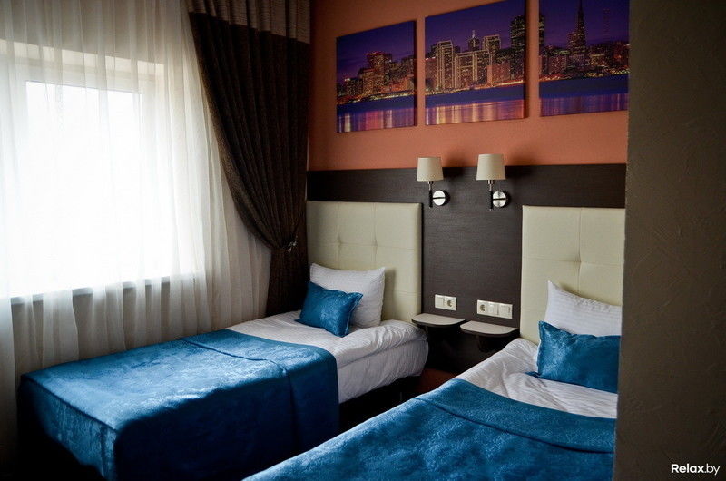 Chisto Hotel โกเมล ภายนอก รูปภาพ