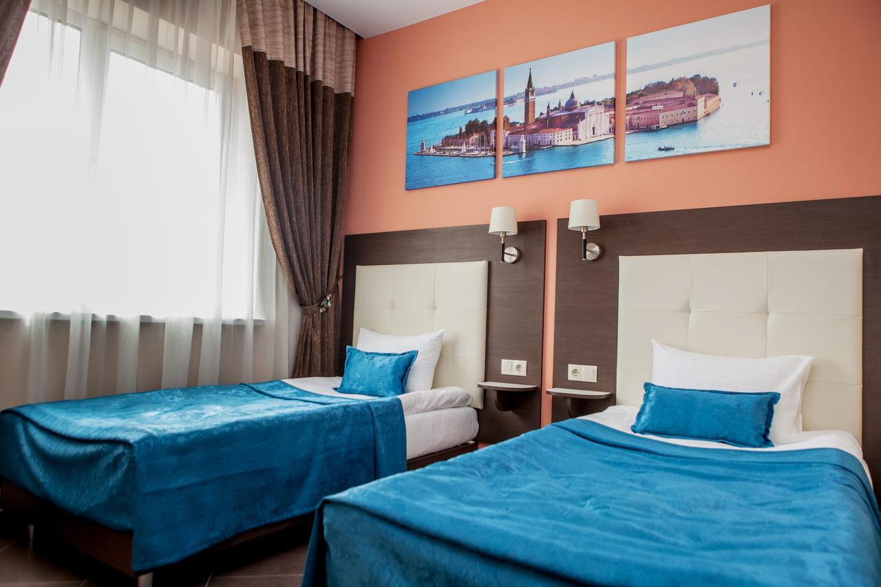 Chisto Hotel โกเมล ห้อง รูปภาพ